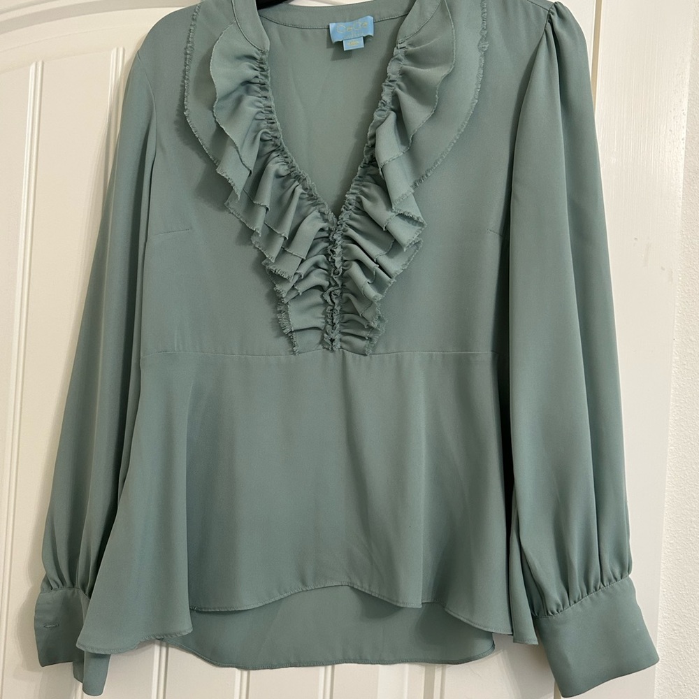Green Ruffled Puff Sleeve Blouse
